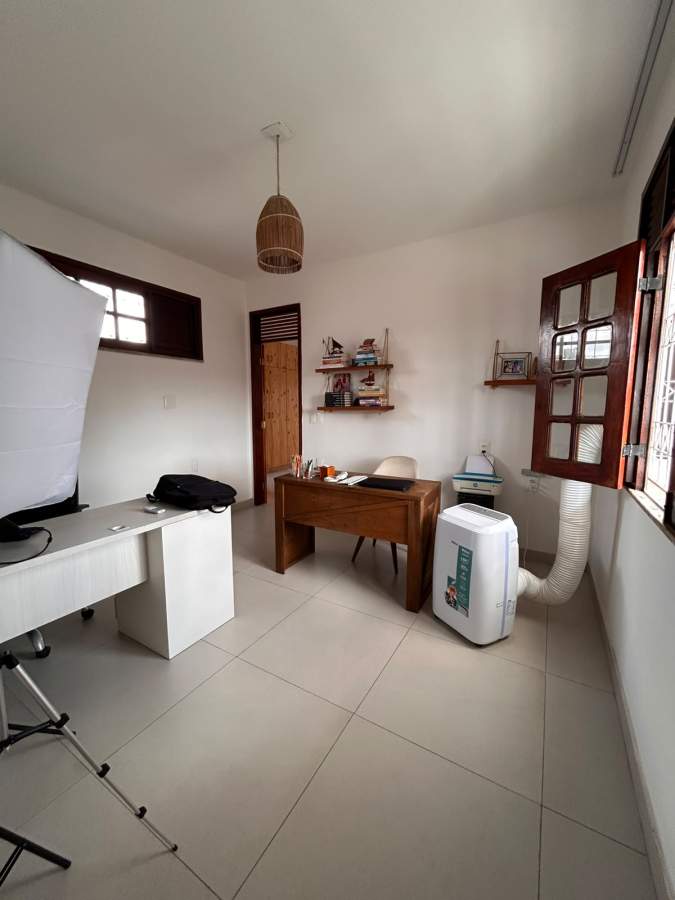 Casa, 4 quartos, 270 m² - Foto 25