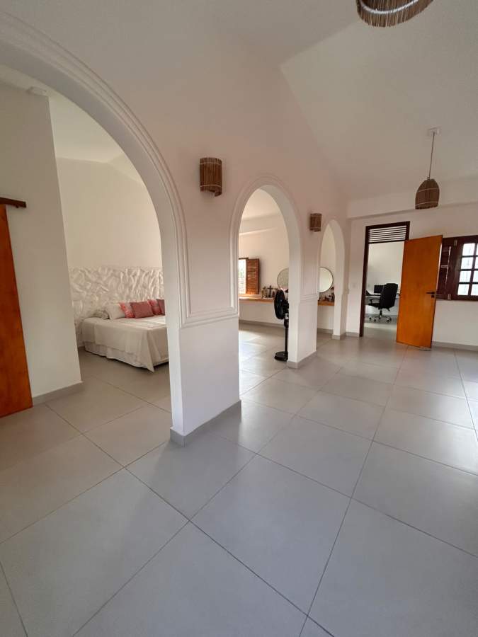 Casa, 4 quartos, 270 m² - Foto 28